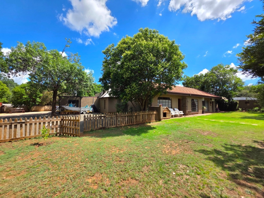 3 Bedroom Property for Sale in Pellissier Free State